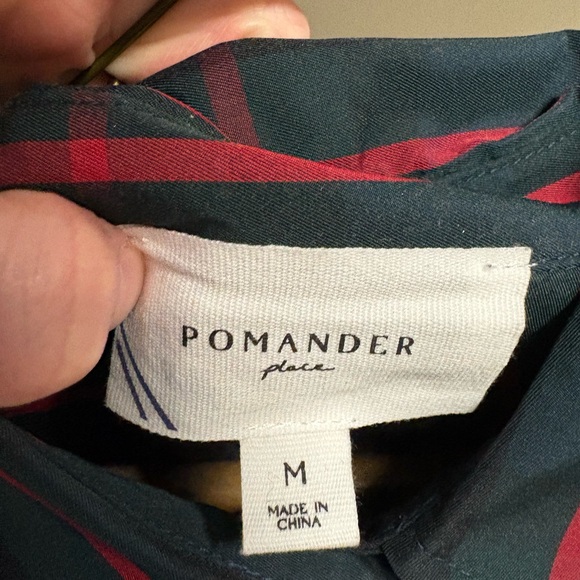 Tuckernuck- Pomander Palace Fraser Ashlen Blouse size Medium - Picture 7 of 10